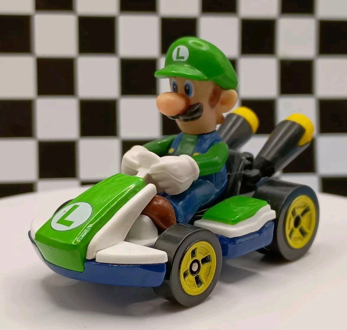 Hot Wheels Mario Standard Kart Diecast Car